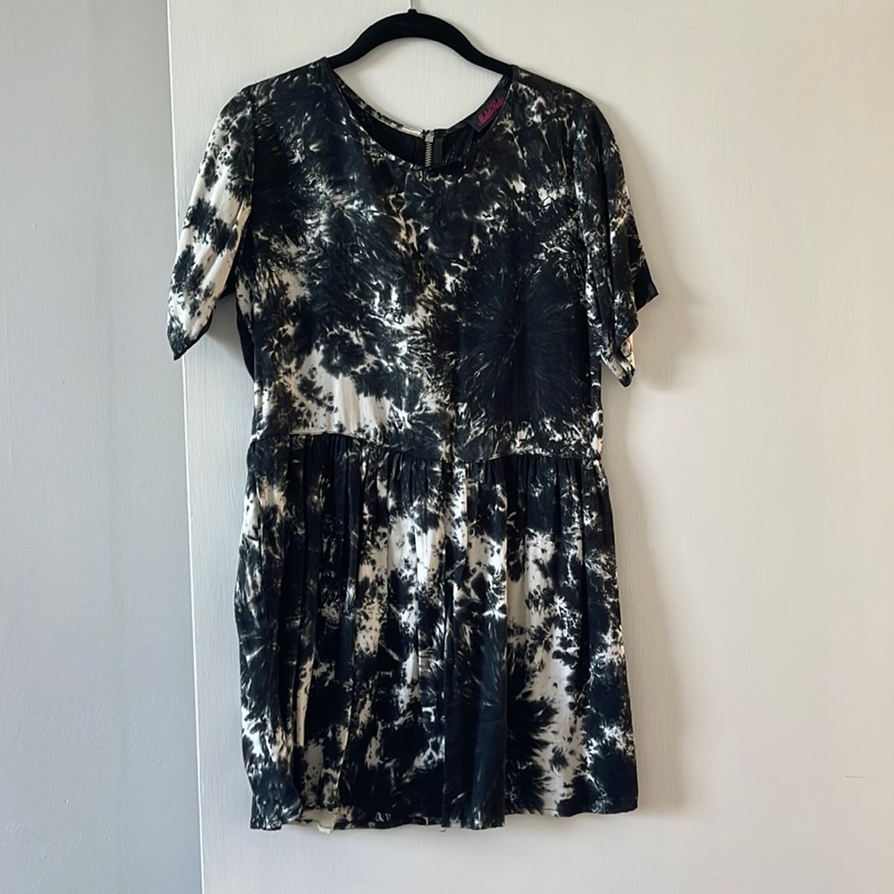 Tie dye zipper back dress